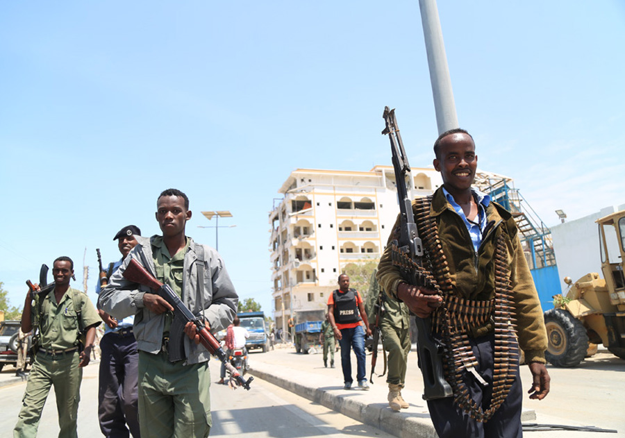 Clear up continues after deadly Somalia bombing