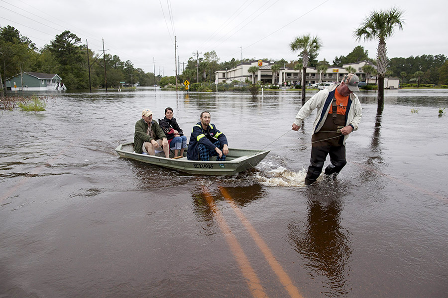 Fifteen dead as South Carolina gripped by historic flooding