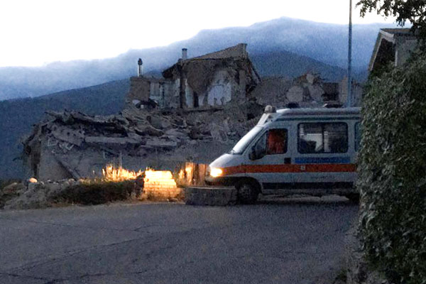 At least 73 killed after strong quake strikes Italy, topples buildings