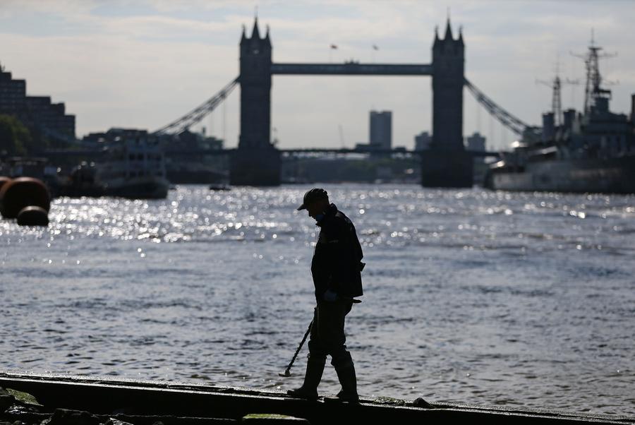 In photos: Searching for history along the Thames