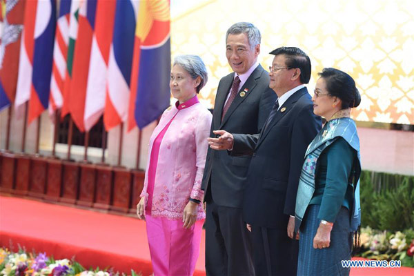 ASEAN summits kick off in Laos, focusing on building dynamic community