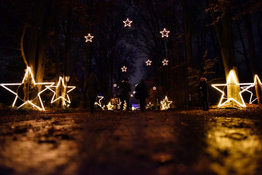 Light show kicks off in Berlin