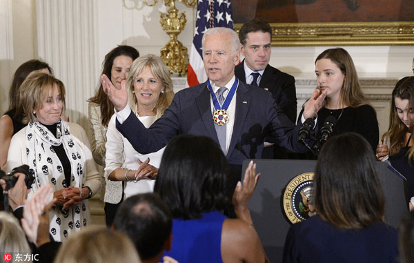 Obama surprises Vice President Biden with Medal of Freedom