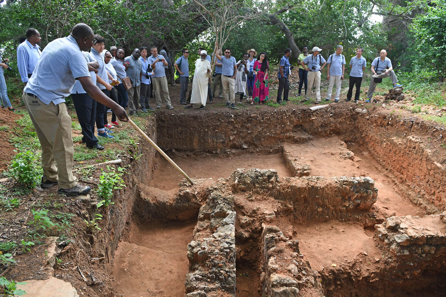 Kenya excavates skeletons of people with Chinese blood